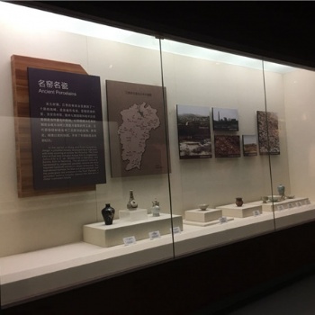 博物館陳列展示柜恒溫展柜設(shè)計(jì)安裝